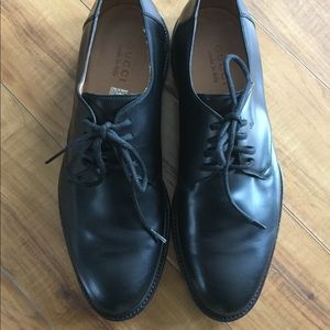 Gucci Black Leather shoes